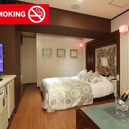 รีสเตย์ มิโตะ  Hotel ภายนอก รูปภาพ